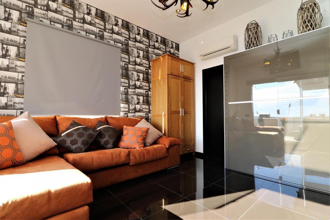Penthouse Cervantes Sea View Μπένιντορμ Εξωτερικό φωτογραφία